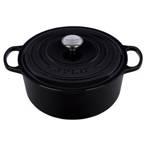 Le Creuset Signature Enameled Cast-Iron 7-1/4-Quart Round French (Dutch) Oven, Black