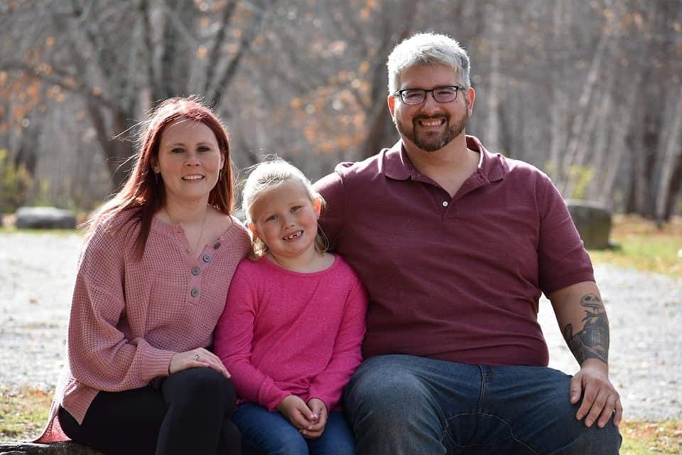 The Wedding Website of Victoria Dill and Charlie Buteau