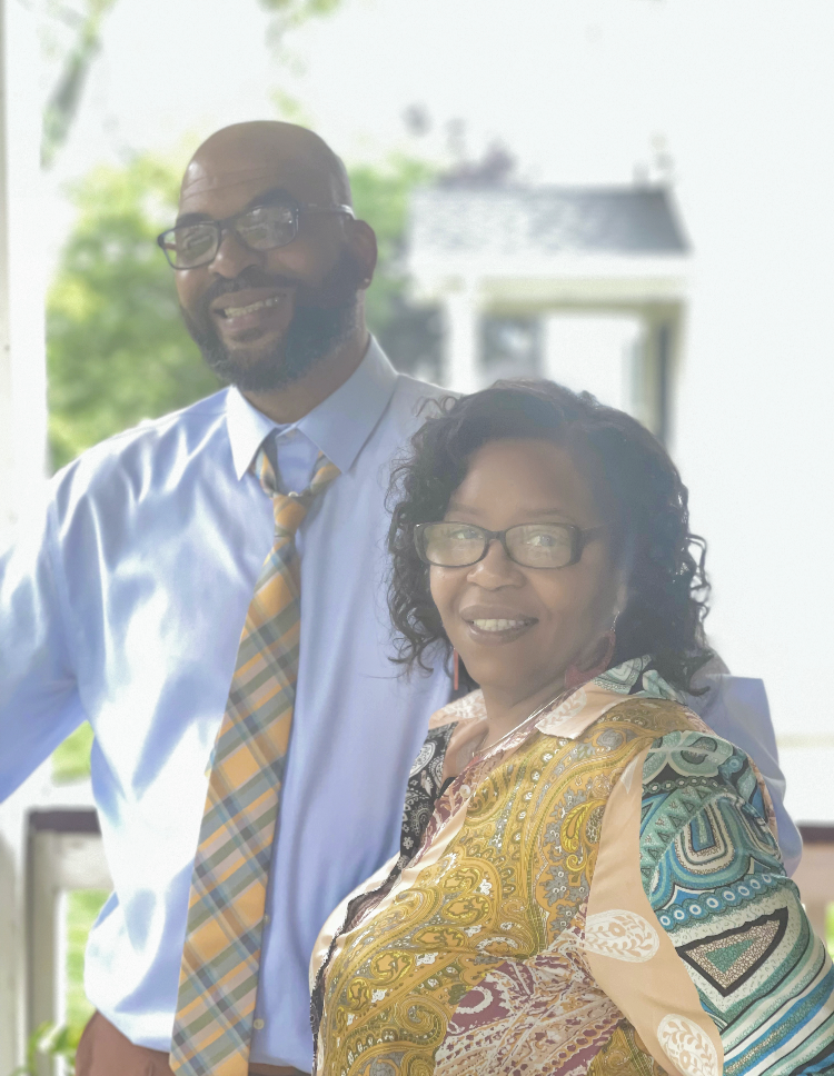 The Wedding Website of Rhonda Clifford and Earl Ware