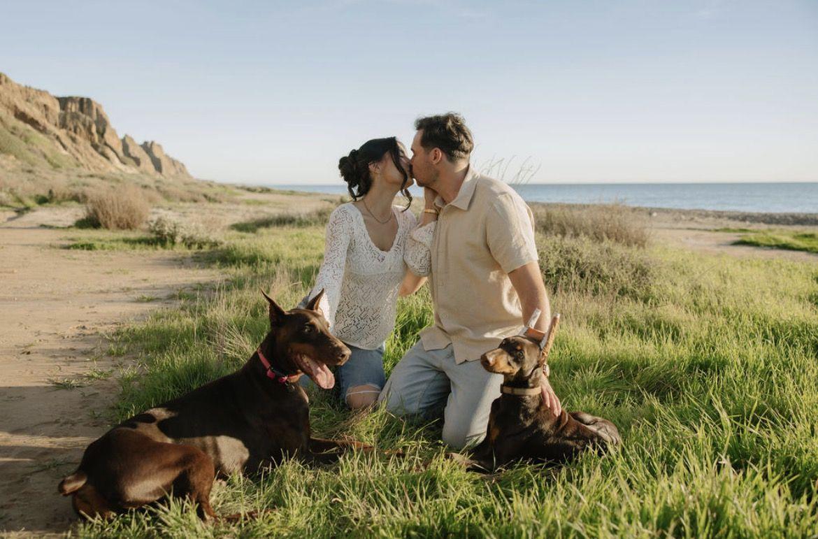 The Wedding Website of Arwen Hernandez - Salgado and Rich Hollinger