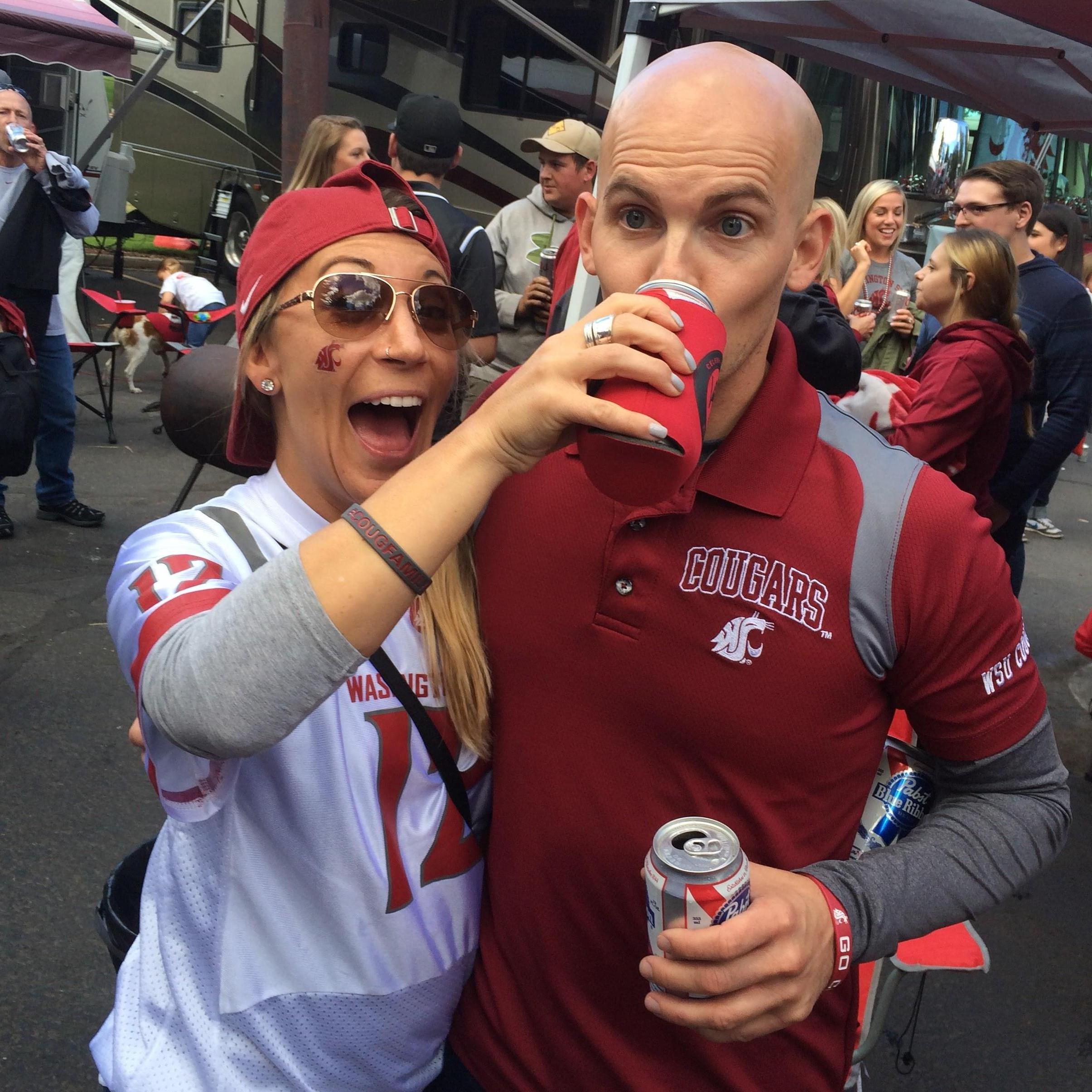 Tailgating in Pullman. Go Cougs!