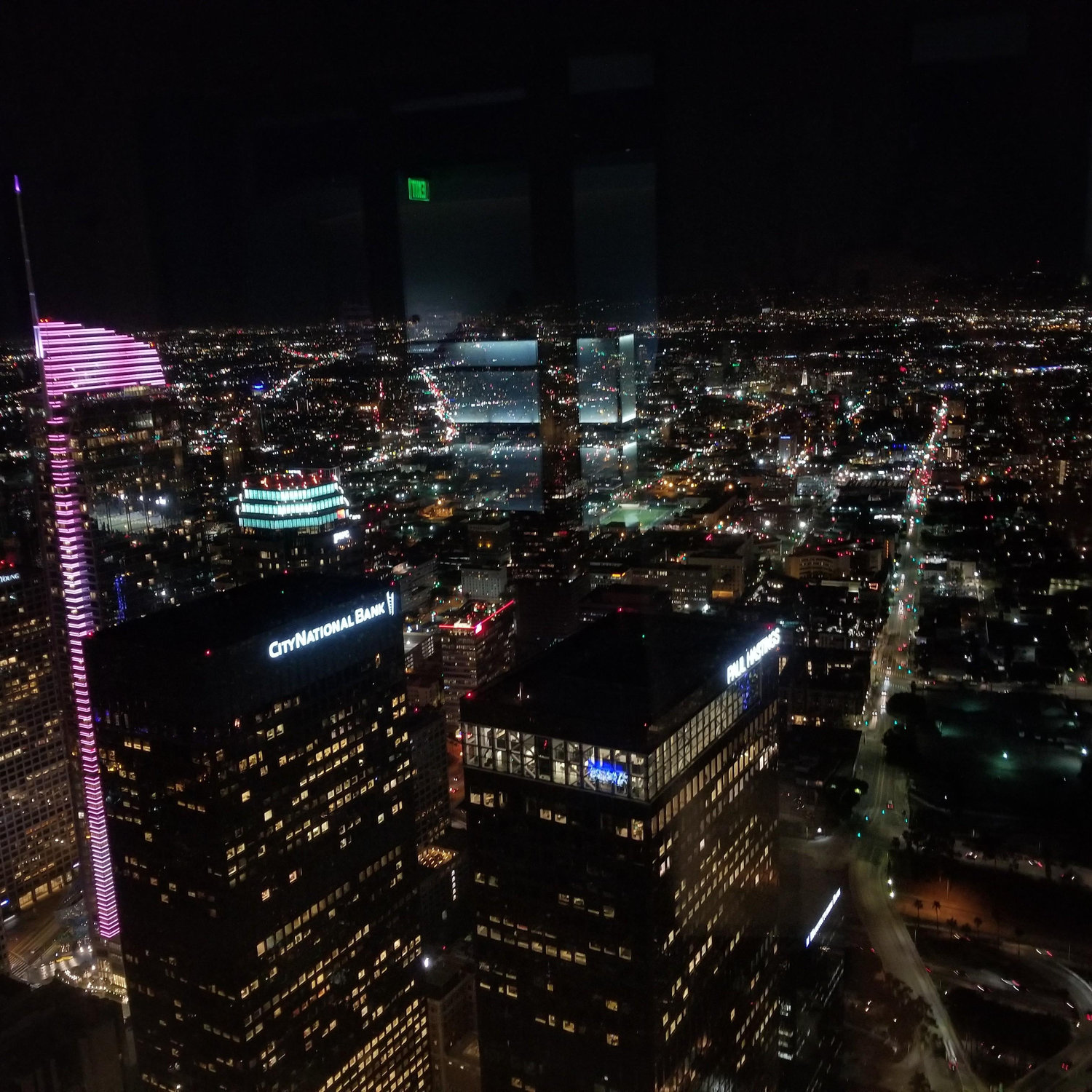 Skyway of LA on top of US Bank 🌃