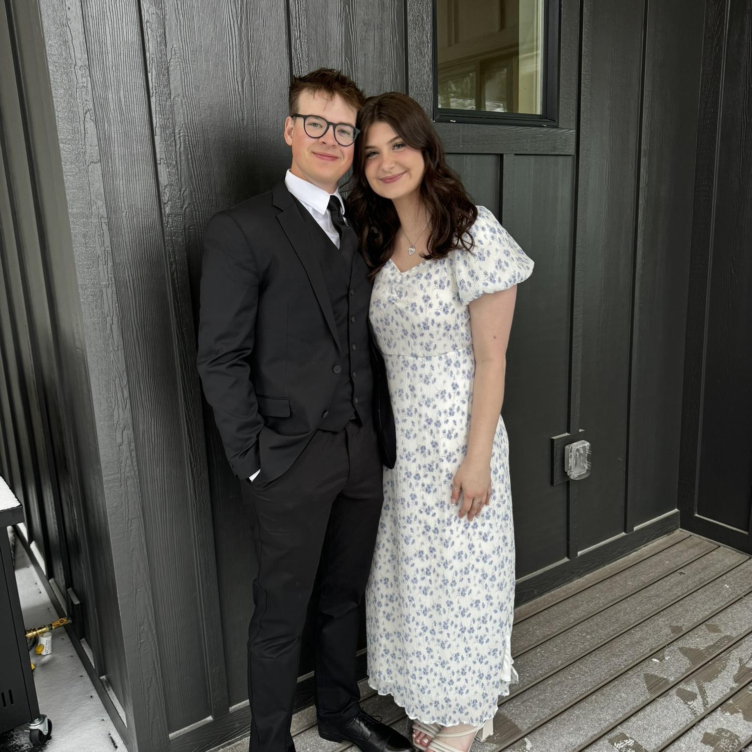 Dallin invited Mariah to General Conference in Salt Lake City with his family! After this trip and seeing Dallin around his parents and siblings, Mariah knew she was in love with Dallin!