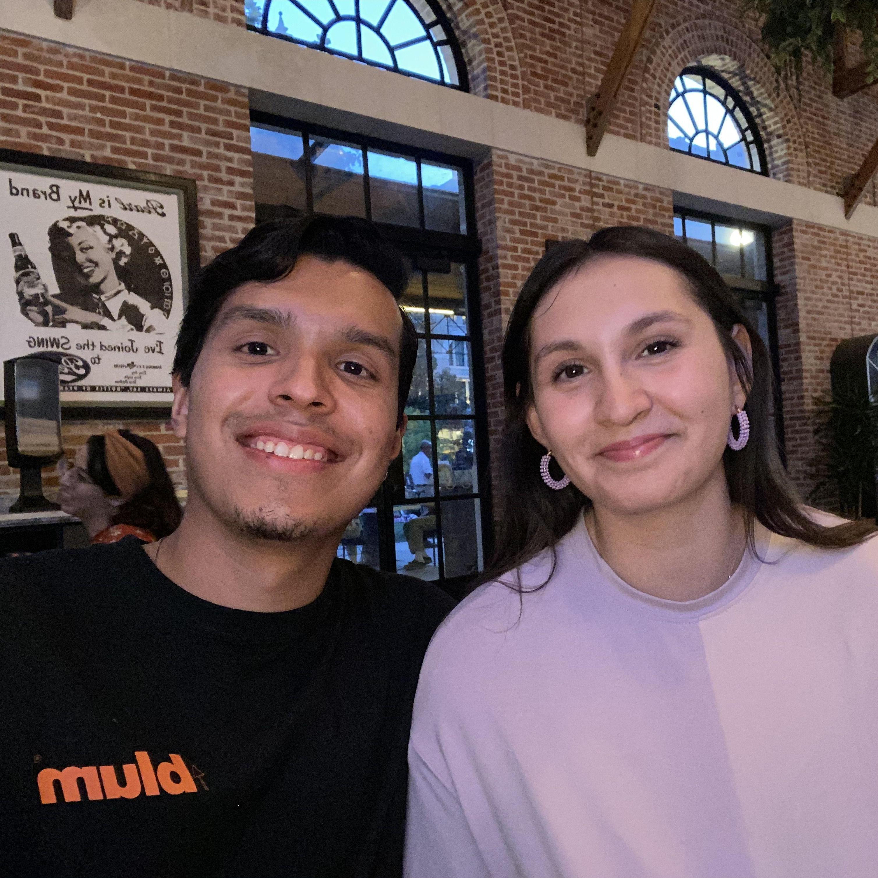 Pearl dates! / Citas en el Pearl!