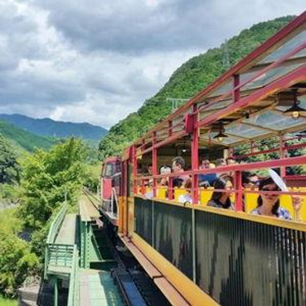 Sagano Romantic Train Ride