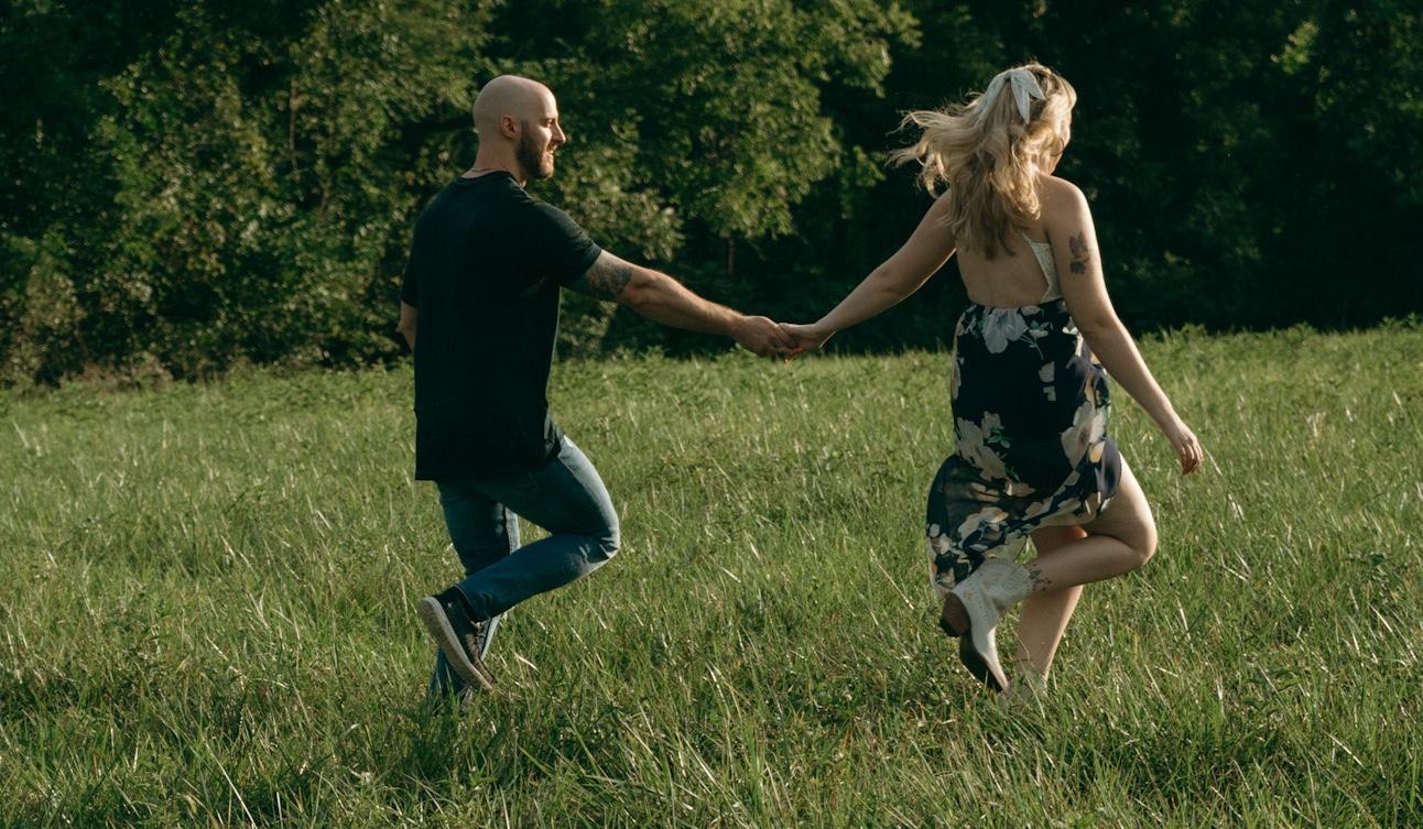 The Wedding Website of Ashlyn Petrie and Christian Holzapple