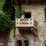 Juliet's balcony