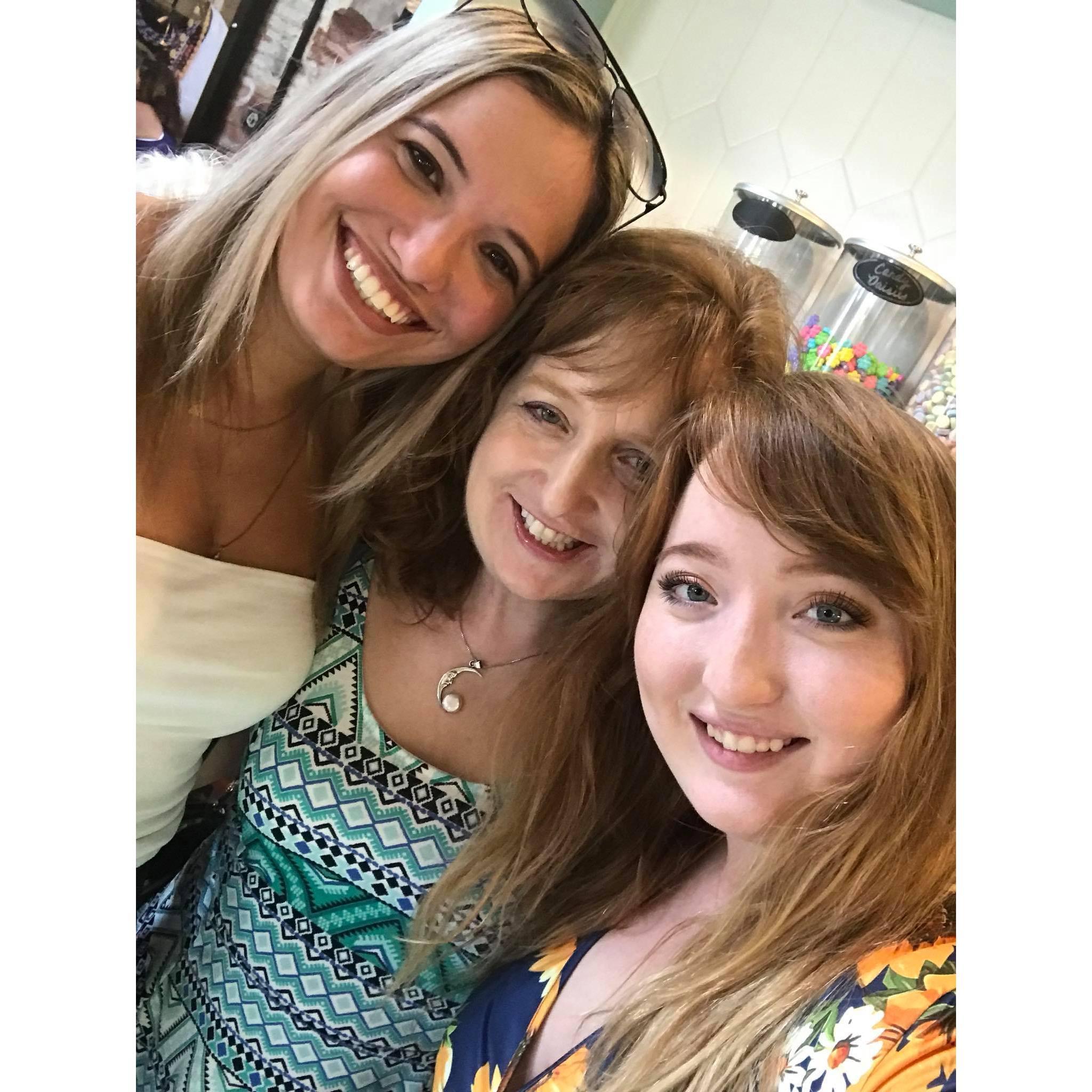 My gorgeous mother and our dear family friend Janae :)