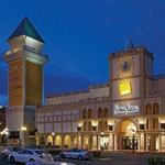 San Marcos Premium Outlets