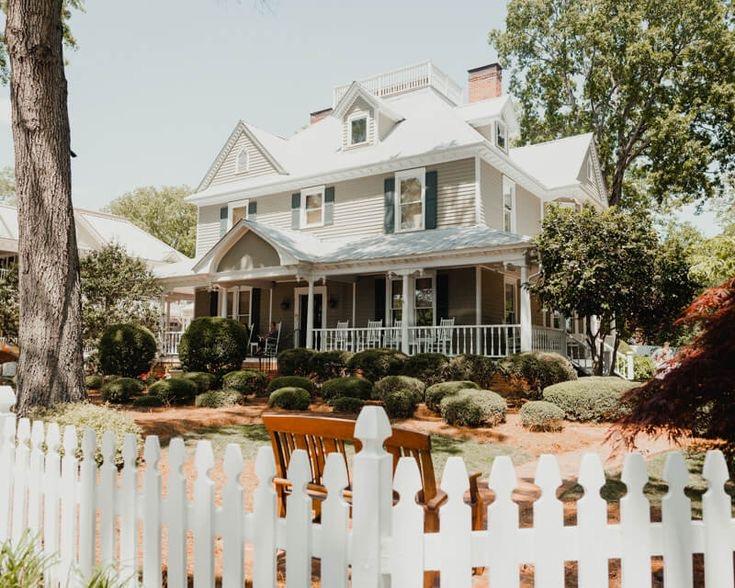 The Wedding Website of Shaye Stegall and David Wagstaff