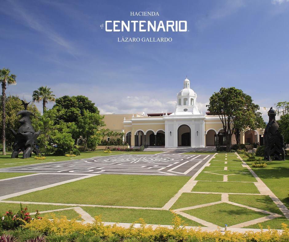 The Wedding Website of Estephanie Ruby Moran and Junior Calderon