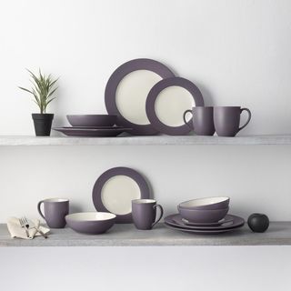 Colorwave Rim 16-Piece Dinnerware Set, Service for 4