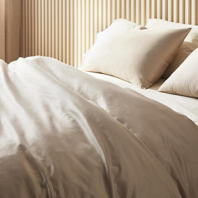 Brooklinen Luxury Sateen 7 Piece Sheet Set - 100% Cotton, Queen Size in Pebble - 1 Duvet Cover, 1 Fitted Sheet, 1 Flat Sheet, 4 Pillowcases | Best Luxury Sheets