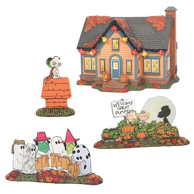 Department 56 Snow Village Halloween Trick or Treat Lane Peanuts House Lit Building and Accessories Set, 6.57 Inch, Multicolor