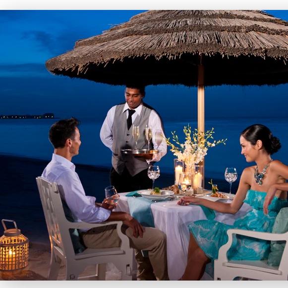 Honeymoon Beach Dinner