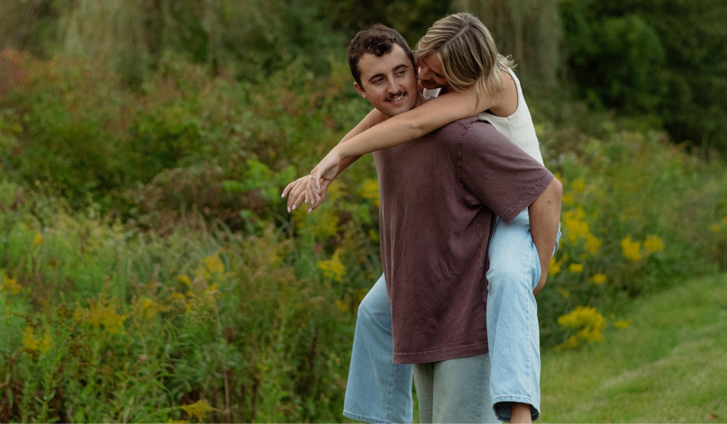 The Wedding Website of Aly Holdridge and Drew Davidson