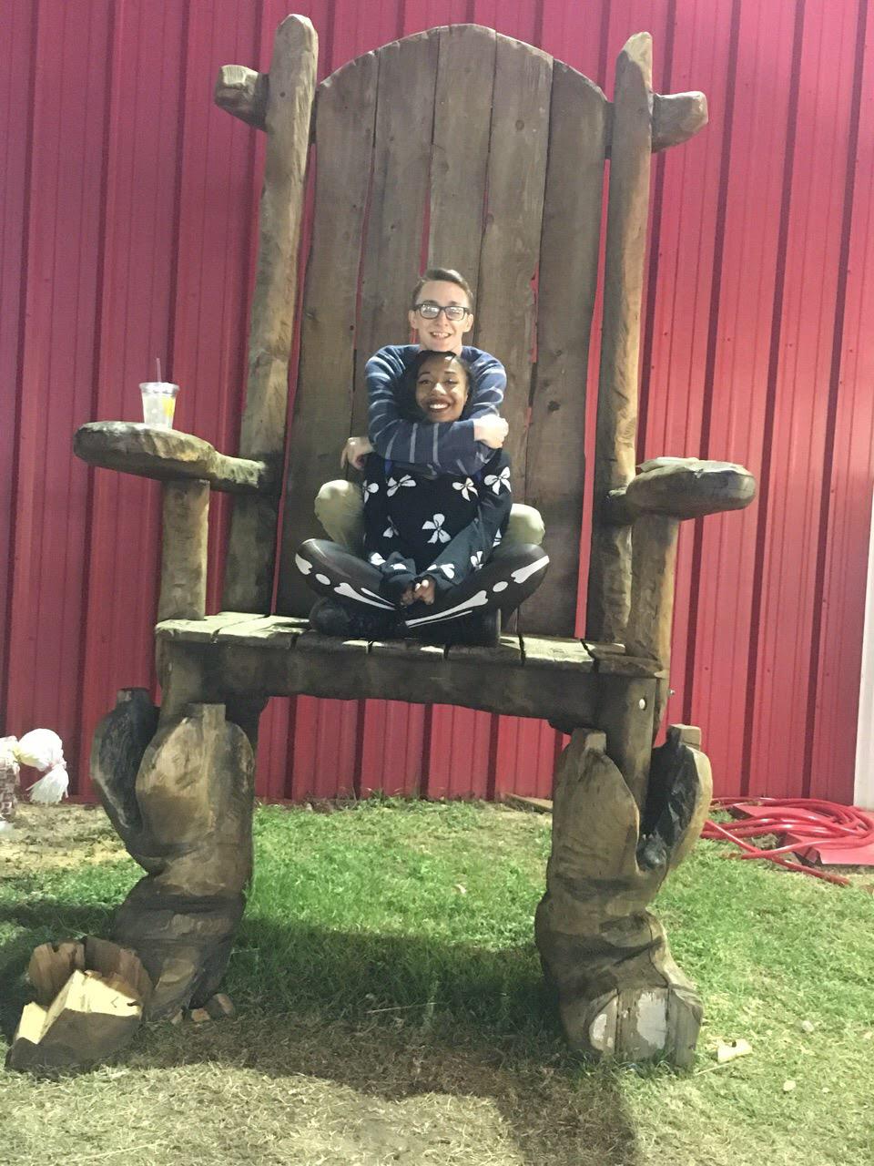 1st fair date <3