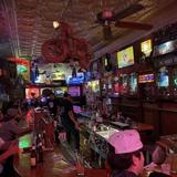 Del's Bar