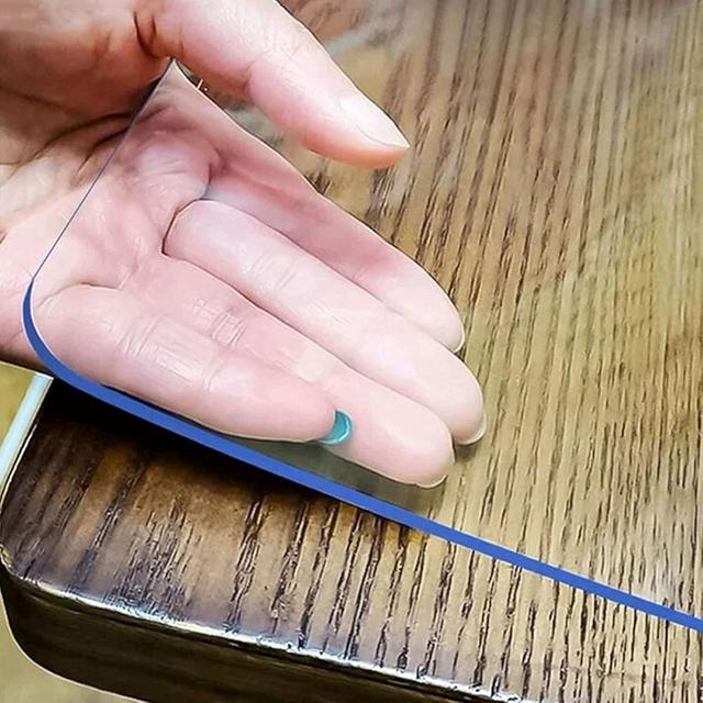 LovePads Clear Table Cover Protector 36 x 60 Inch, 1.5mm Thick Plastic Table Cover, Table Protector for Dining Room Table, Waterproof Vinyl Tablecloth Table Pad Mat for Kitchen, Dresser, Writing Desk