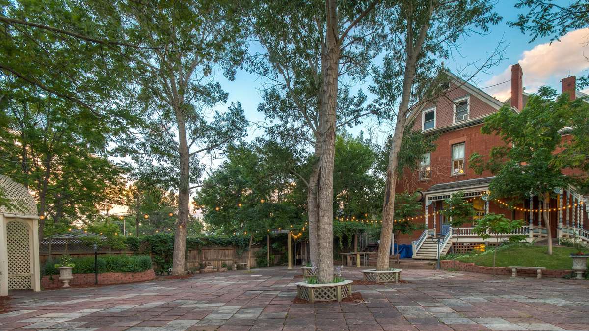 The Lumber Baron Inn & Gardens Wedding Venues Zola