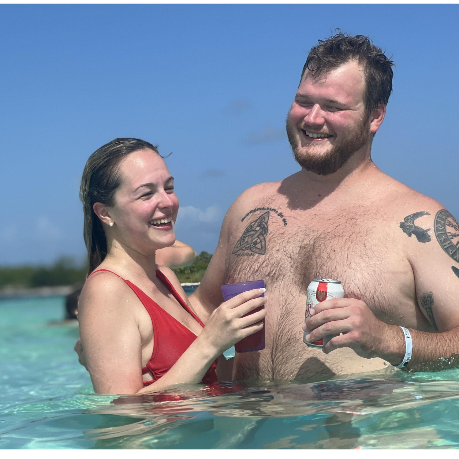 Giggles in a starfish sanctuary in Mexico 2022