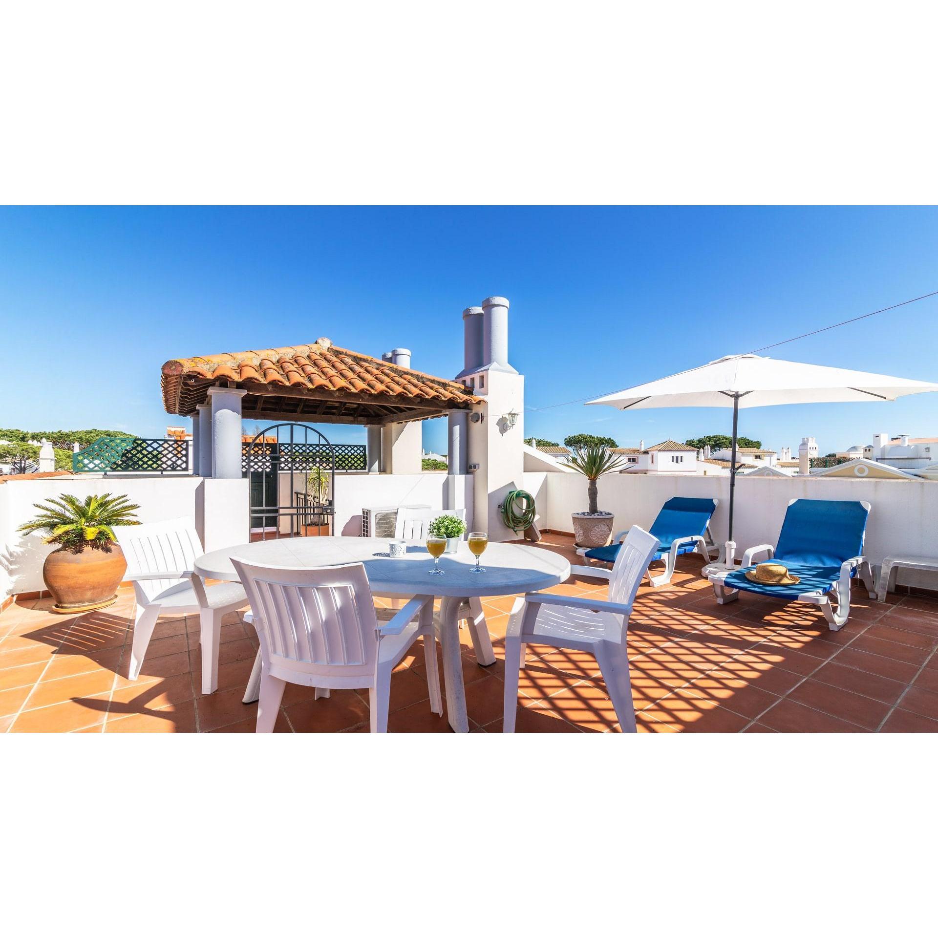 Old Village studio rooftop (Village4ulettings).
