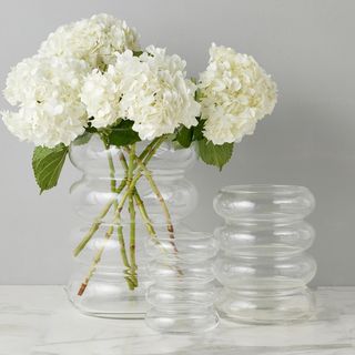 Scalloped Flower Vase