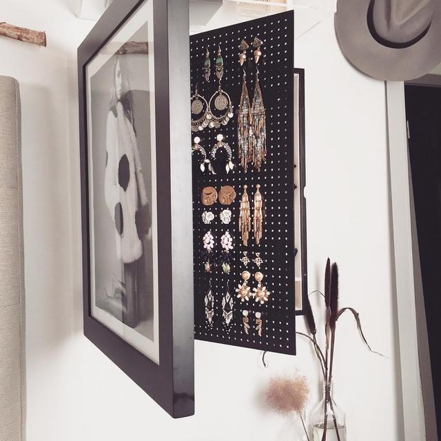 Black "Picture Frame" Wall Mounted Jewelry Organizer