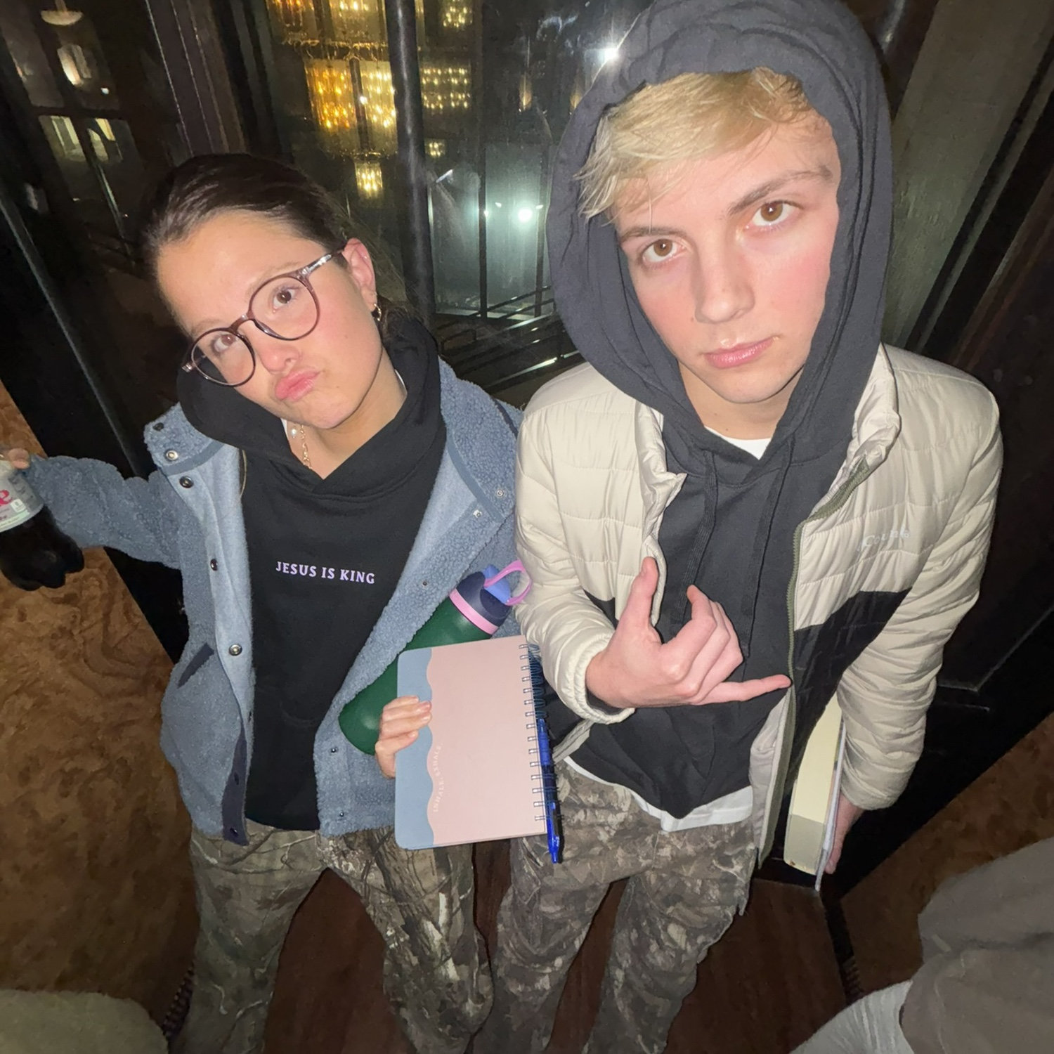 Carson and Rachel wearing the matching camo pants! Reference to the couple’s story to get it!