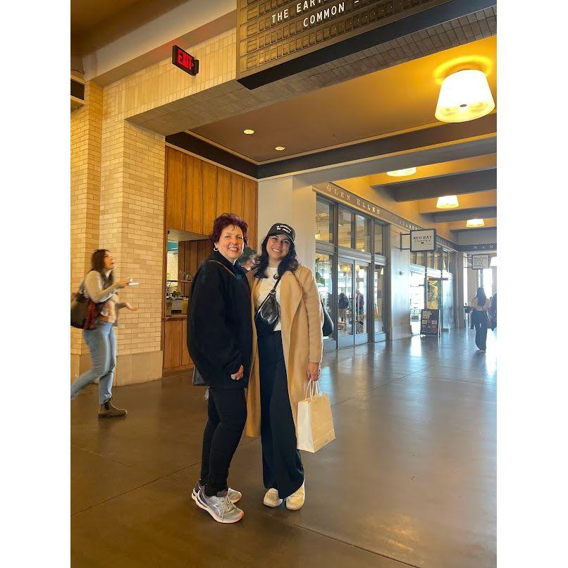 Taking this woman around to enjoy this amazing city!