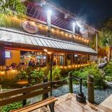 Salty Pelican Bar & Grill