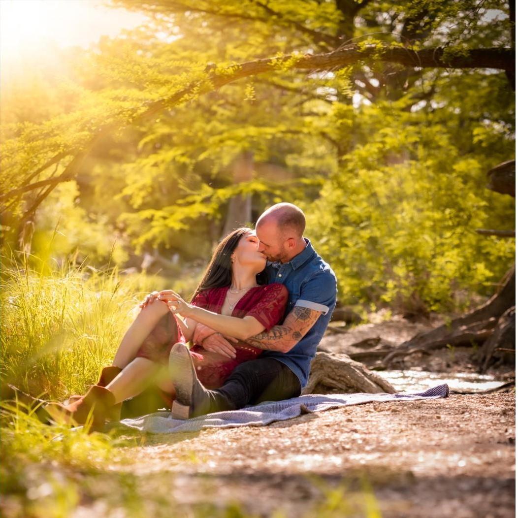 Engagement Photoshoot. Marble Falls, Texas. April, 2021