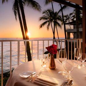 Beachfront Dinner For Two in Maui