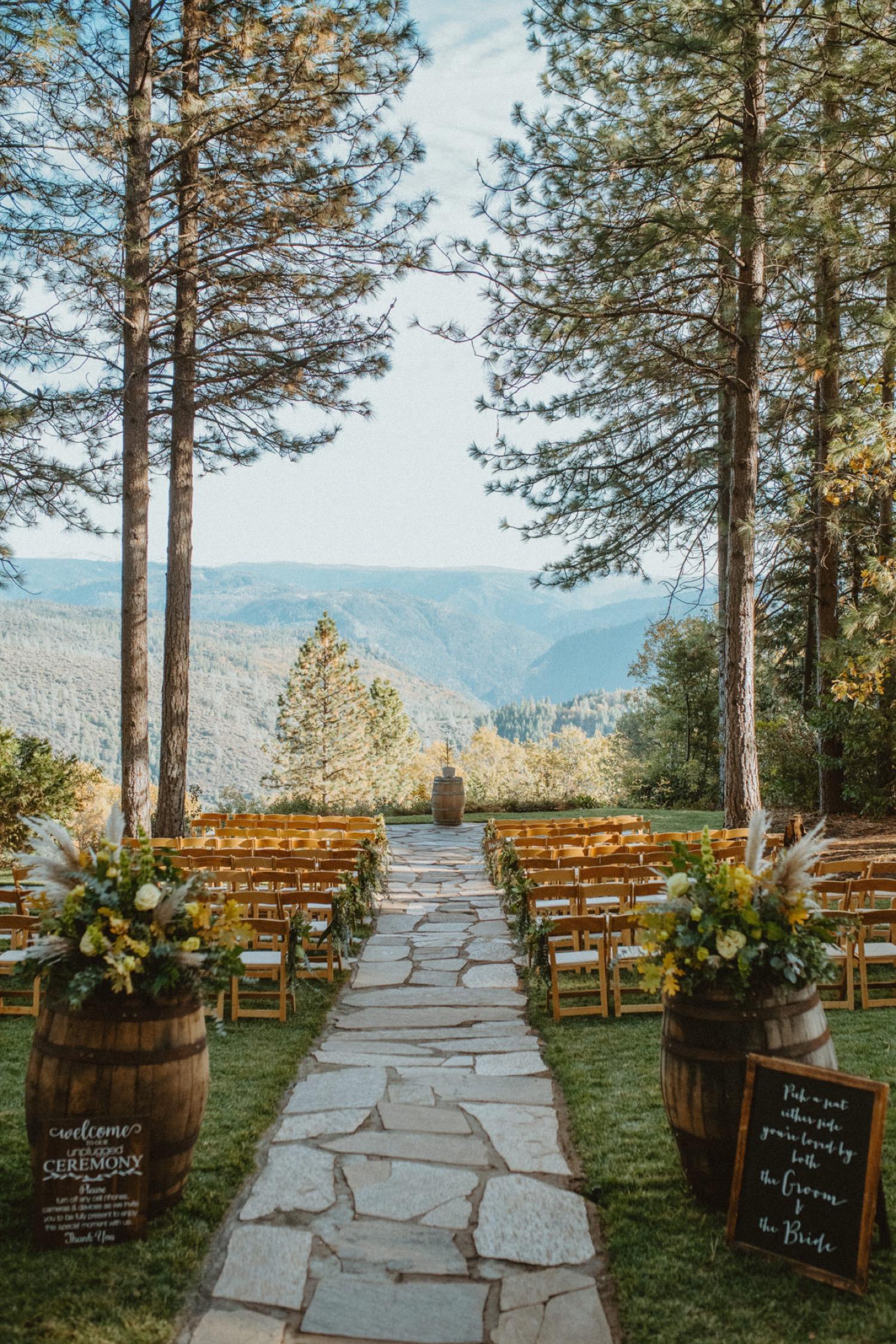The Wedding Website of Karina Flores and Damian Tyrrell