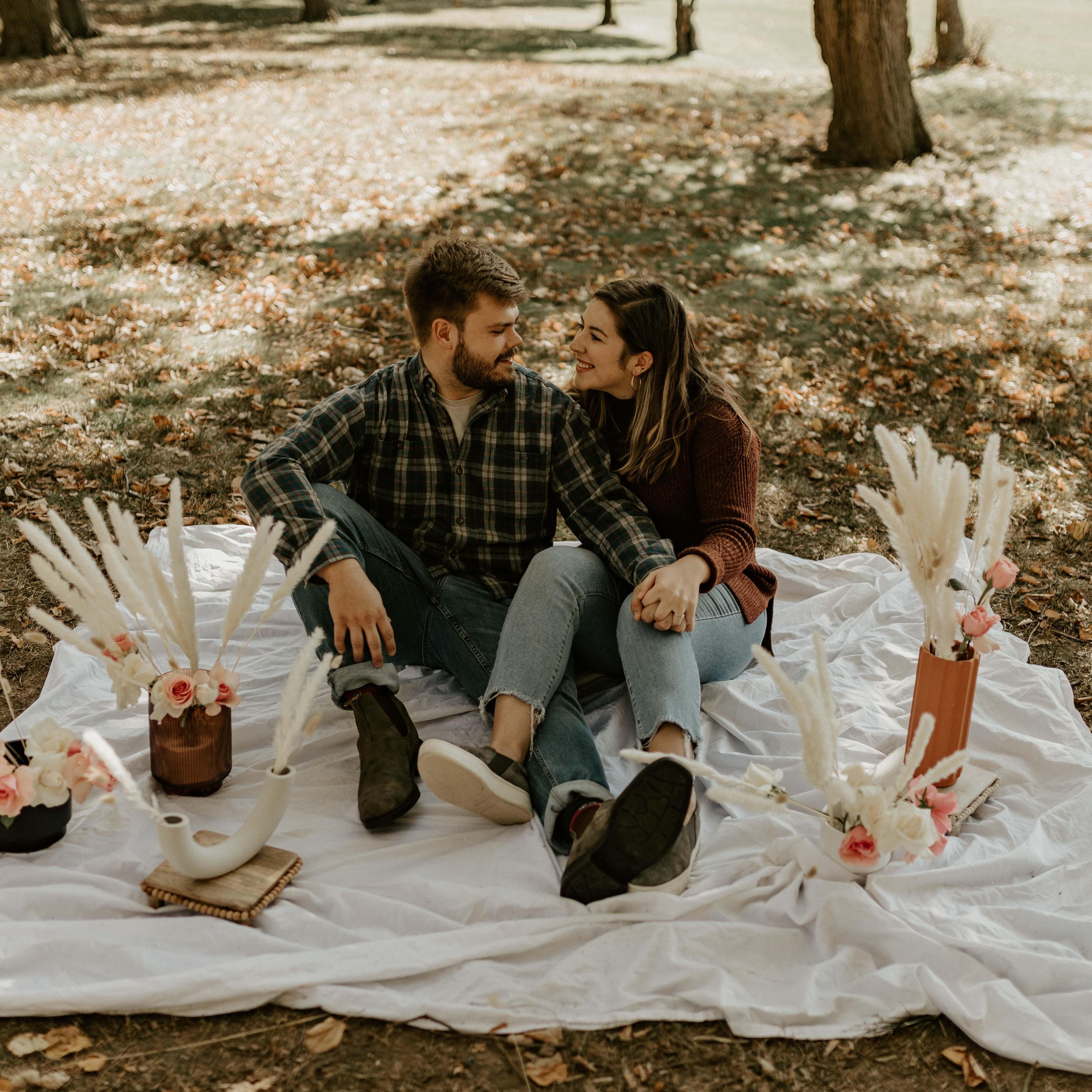 ENGAGEMENT PICTURES BY TAYLOR SIMON