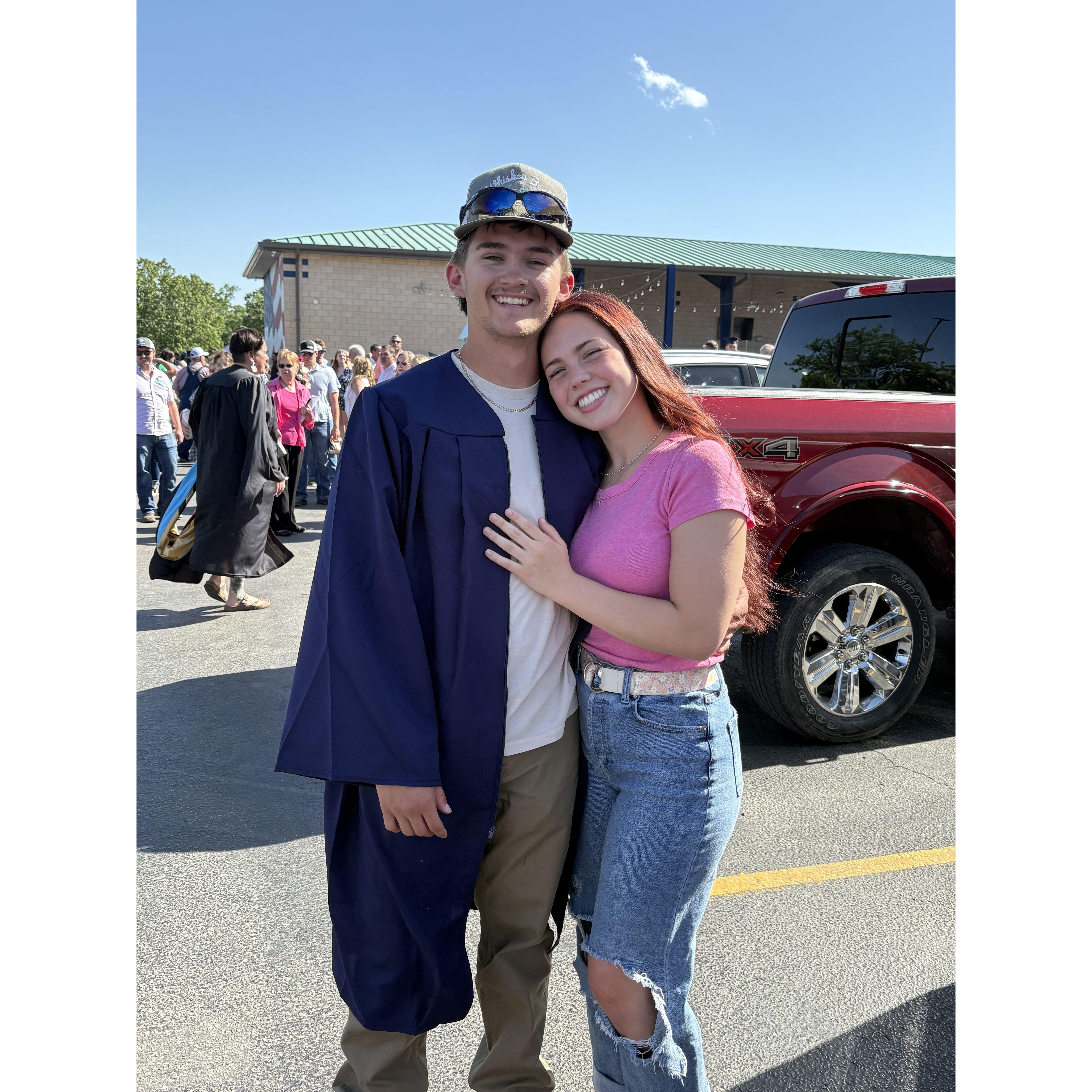 He's a college grad, everyone!!