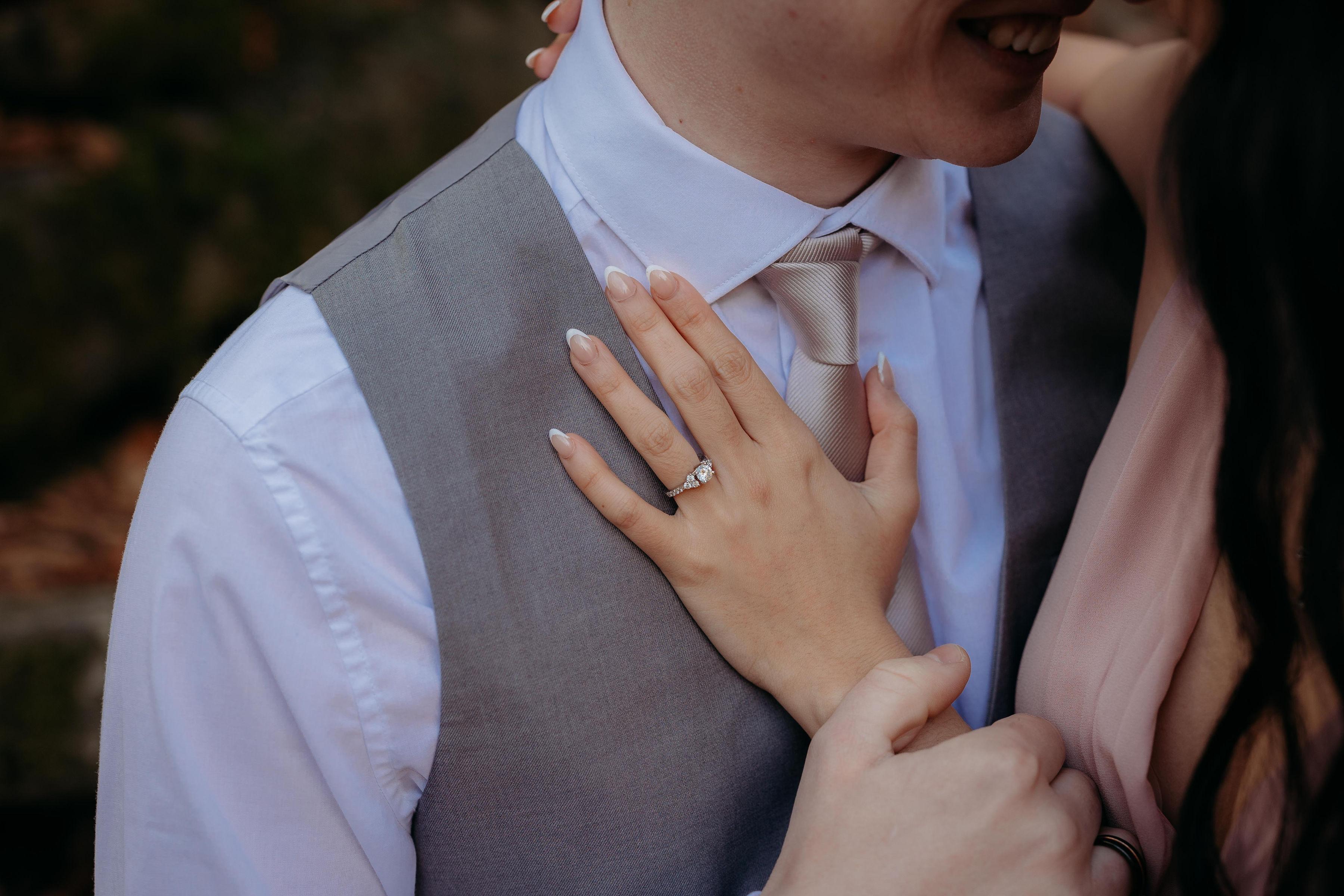 The Wedding Website of Ai Nhi Nguyen and Riley James Ellison