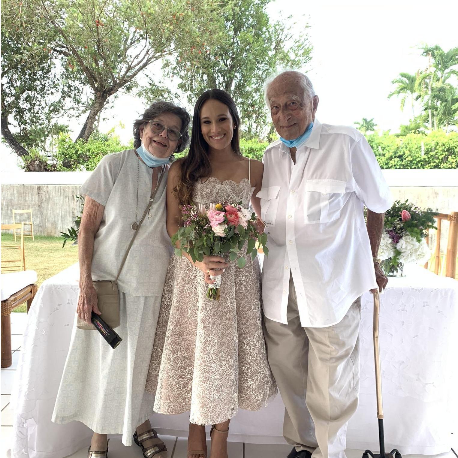 Marie with her grandparents, Emilia and Raúl, on the day of the civil wedding on July 4th, 2020.