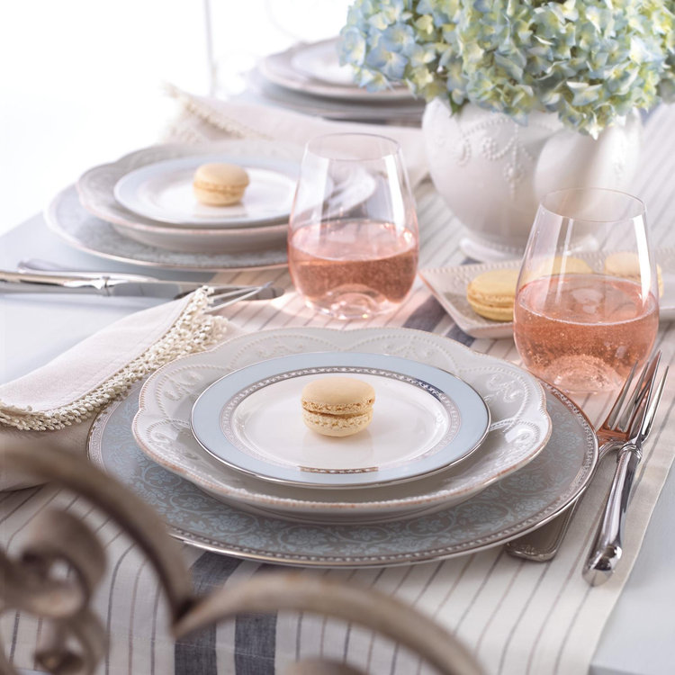 Lenox, French Perle 16-Piece Dinnerware Set, Service for 4 | Zola