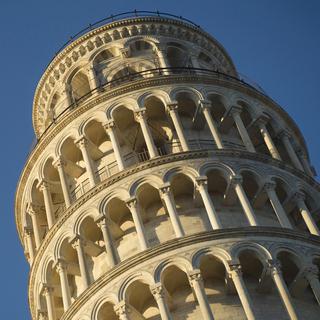 Pisa Walking Tour & Skip the Line Leaning Tower Tickets for 2