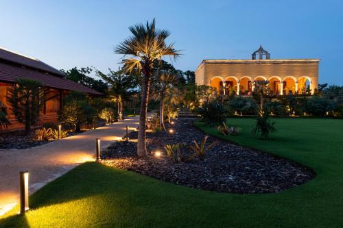 The Wedding Website of Mercedes Lairet and Miguel Reyes