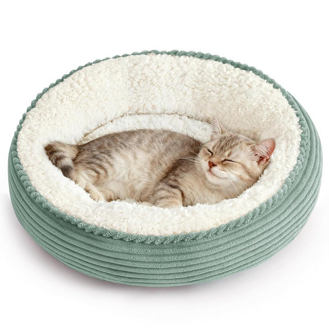 Love's cabin Round Donut Cat and Dog Cushion Bed, 20in Pet Bed for Cats or Small Dogs, Anti-Slip & Water-Resistant Bottom, Super Soft Durable Fabric Pet beds, Washable Luxury Bed Apple Green Stripe