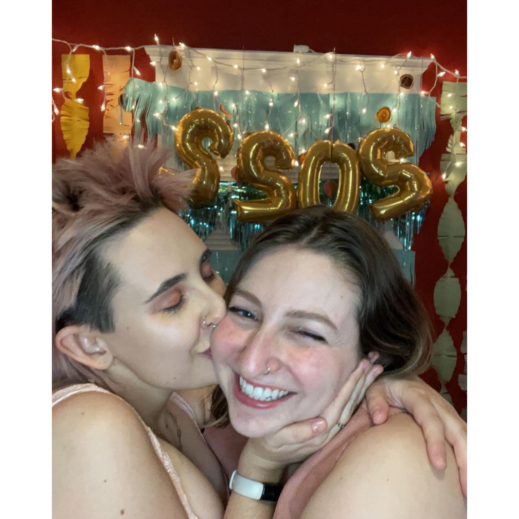 Same New Year's kiss every year