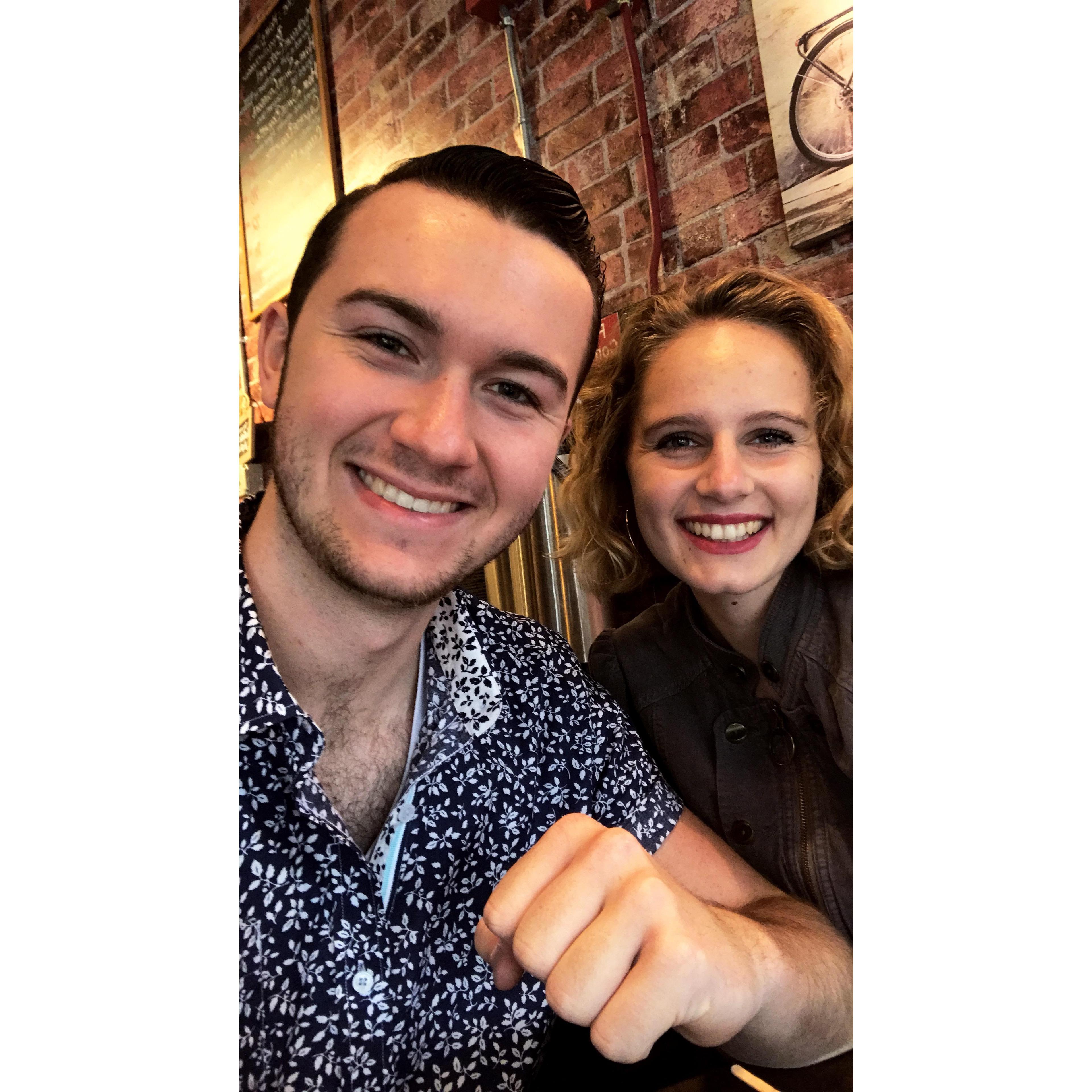 Cafe selfie in North Hampton, MA. (2018)