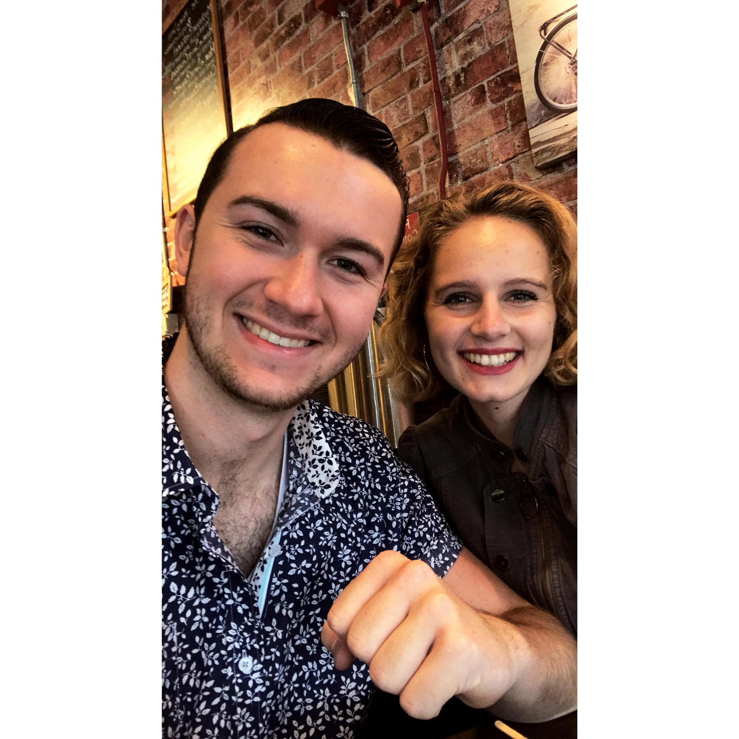 Cafe selfie in North Hampton, MA. (2018)
