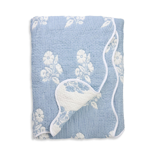 AQUA Floral Scalloped Reversible Quilt Set, King