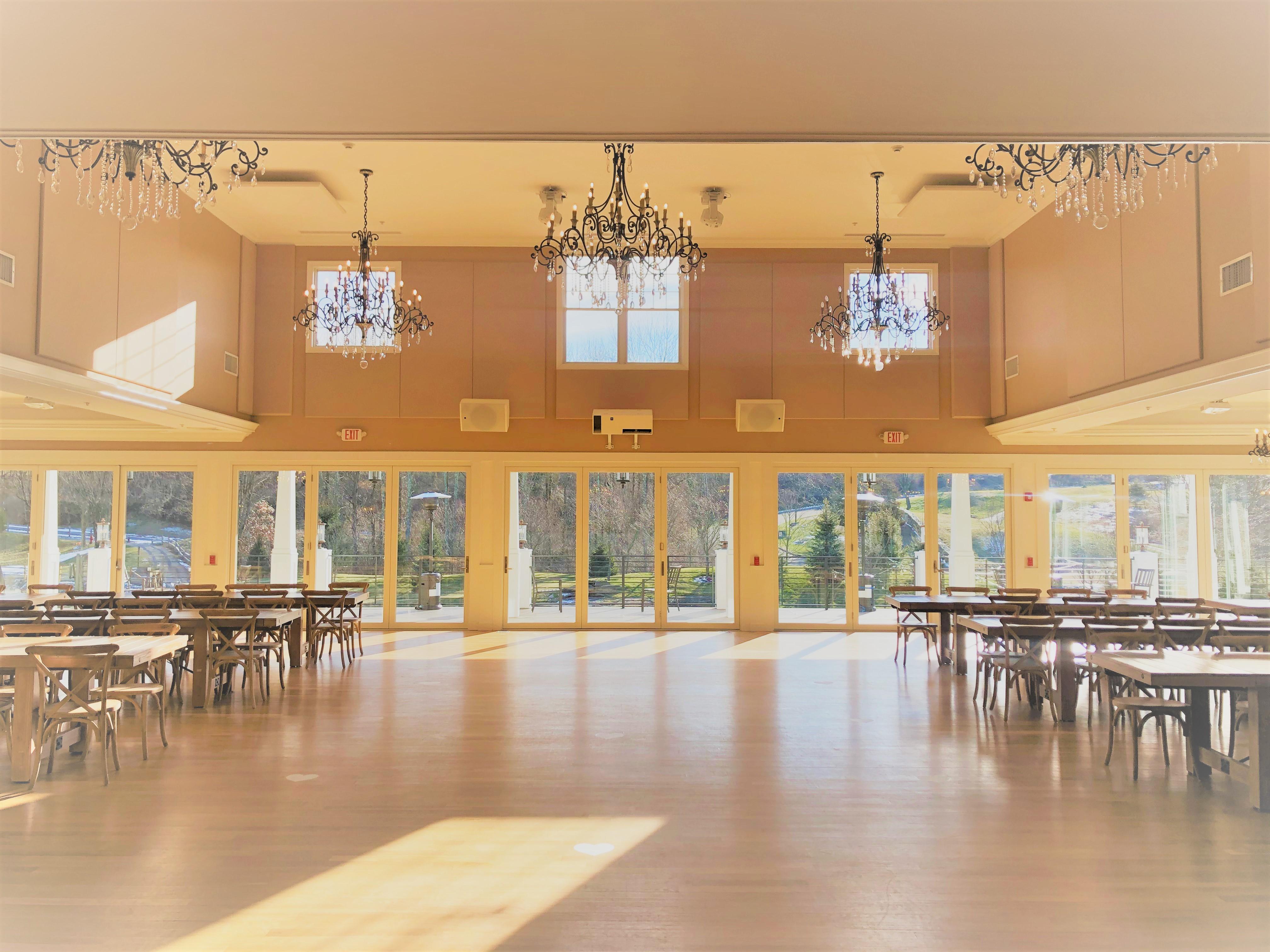 The Wedding Website of Stephanie Frobin and Tom Lentino