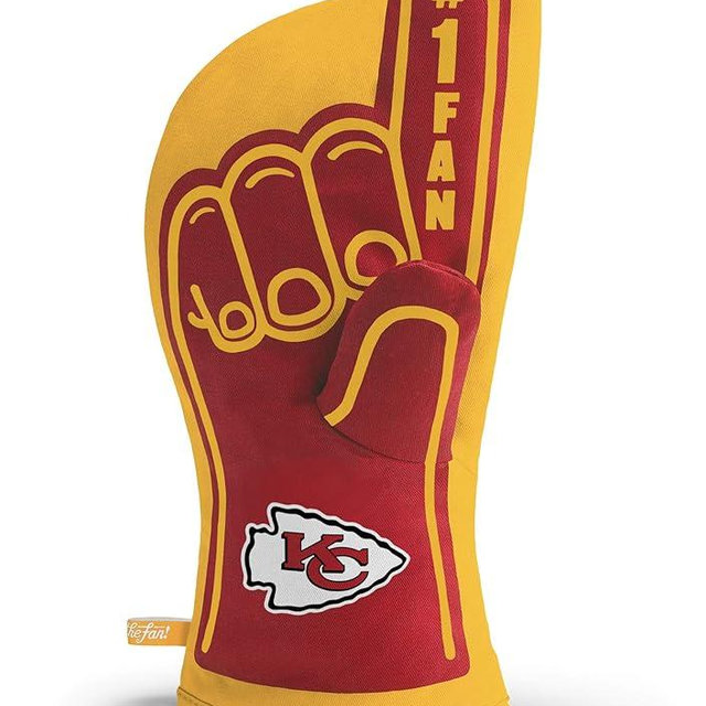 YouTheFan NFL Officially-Licensed Oven Mitt - Heat Resistant, 100% Cotton, Patented Design, Great for Indoors or Outdoors on the Grill - Official Team Colors and Logo