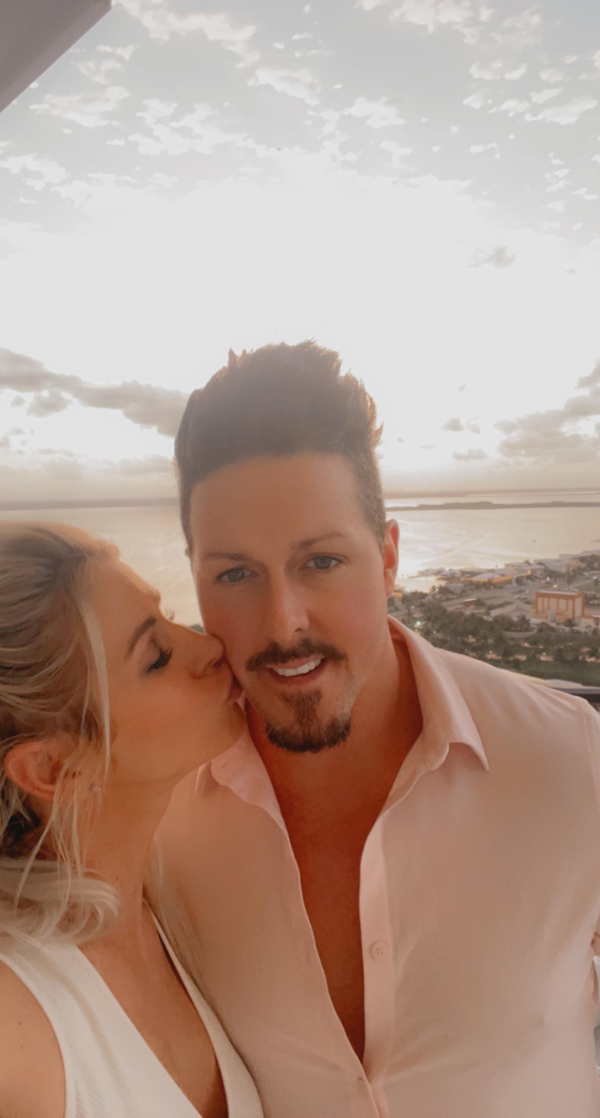 The Wedding Website of Mallory Stein and Sean Voss Berkstresser