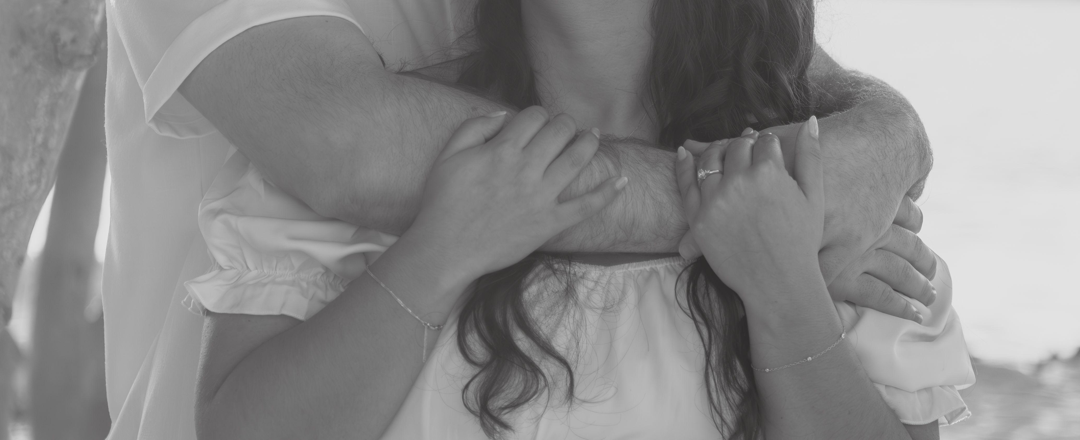 The Wedding Website of Isabel Gamez-Cavell and Jason Murphy